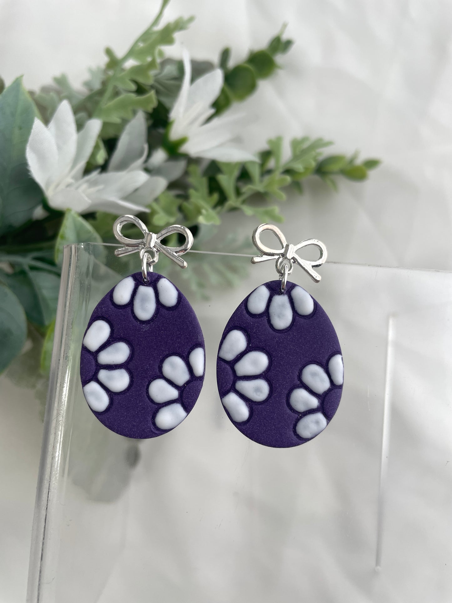 Daisy Egg Dangles