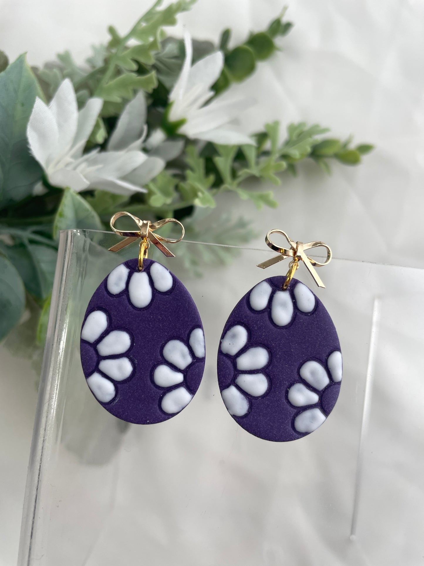 Daisy Egg Dangles