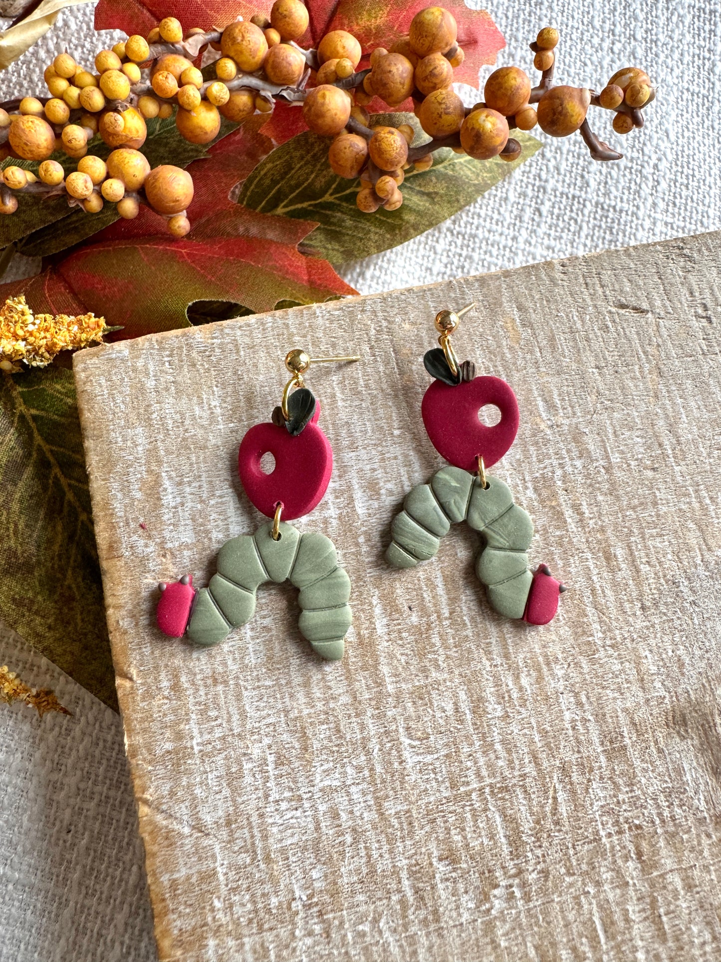 Hungry Bug Dangles