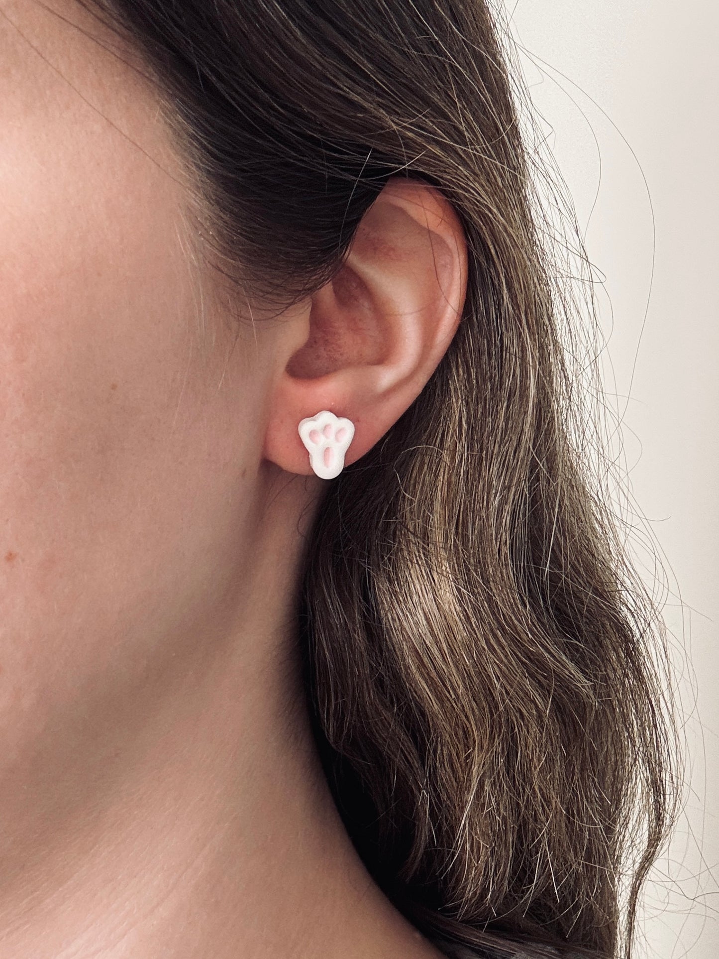 Bunny Feet Studs