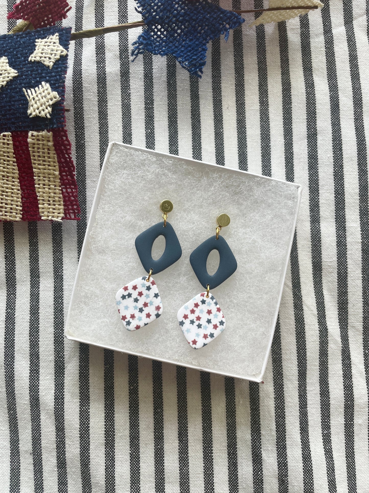 Scattered Star Diamonds