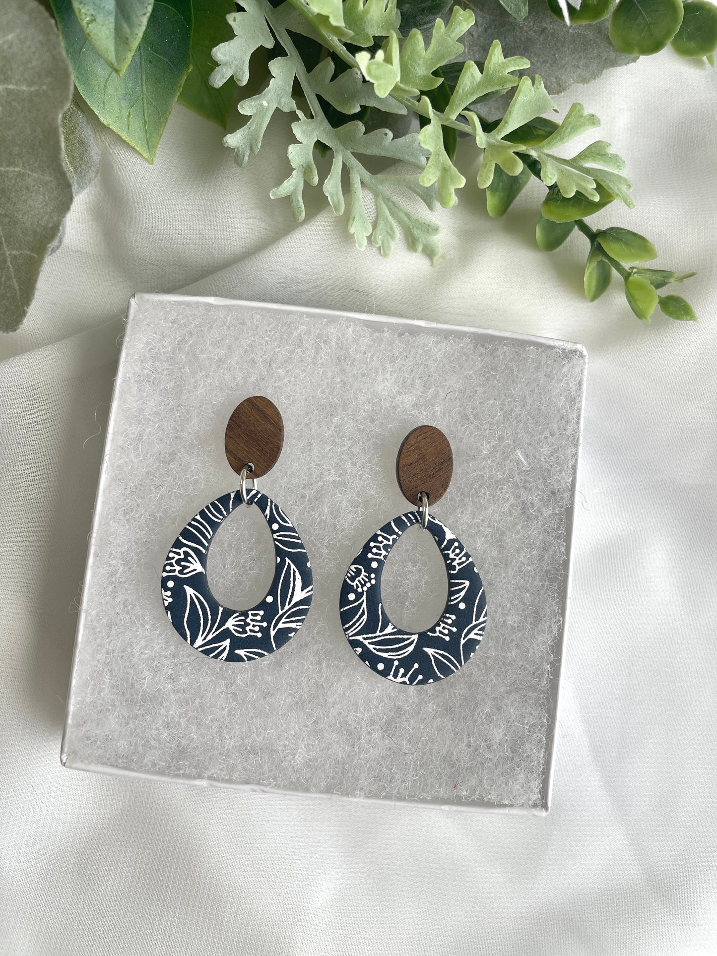 Boho Blue Vines