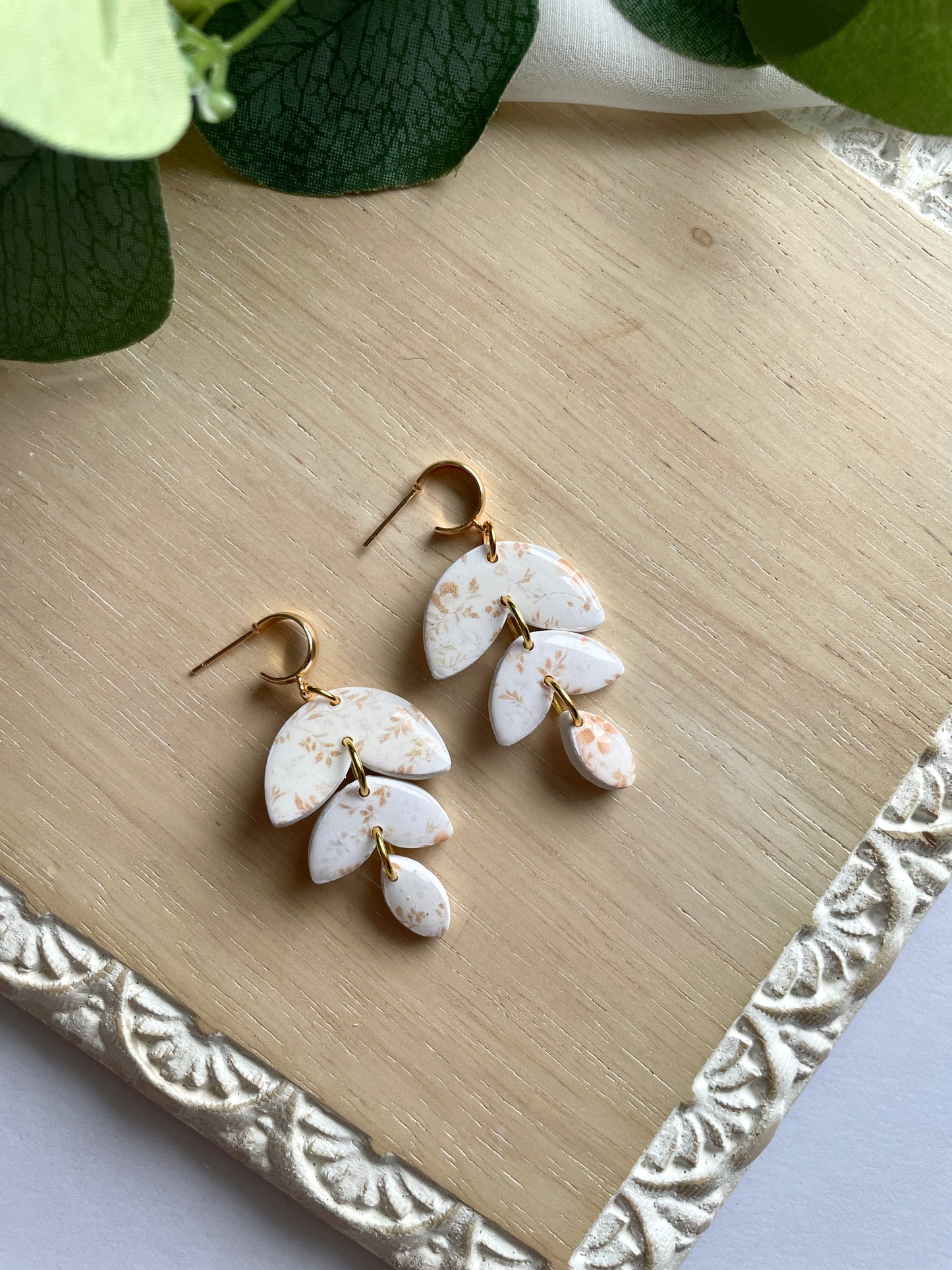 Leaflet Dangles
