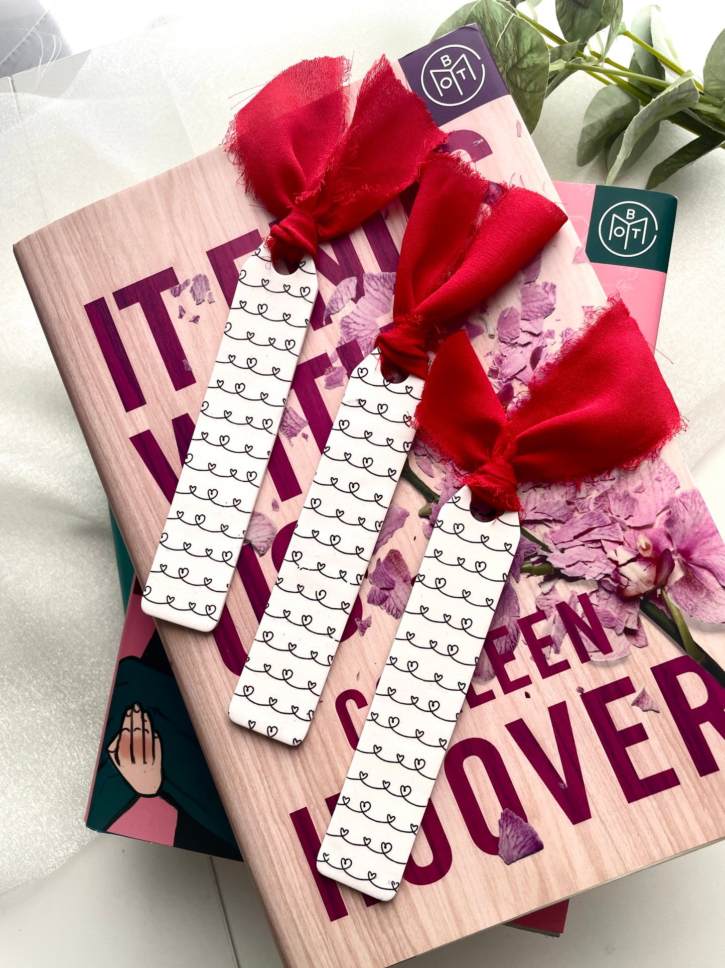 Black and White Heart Bookmark