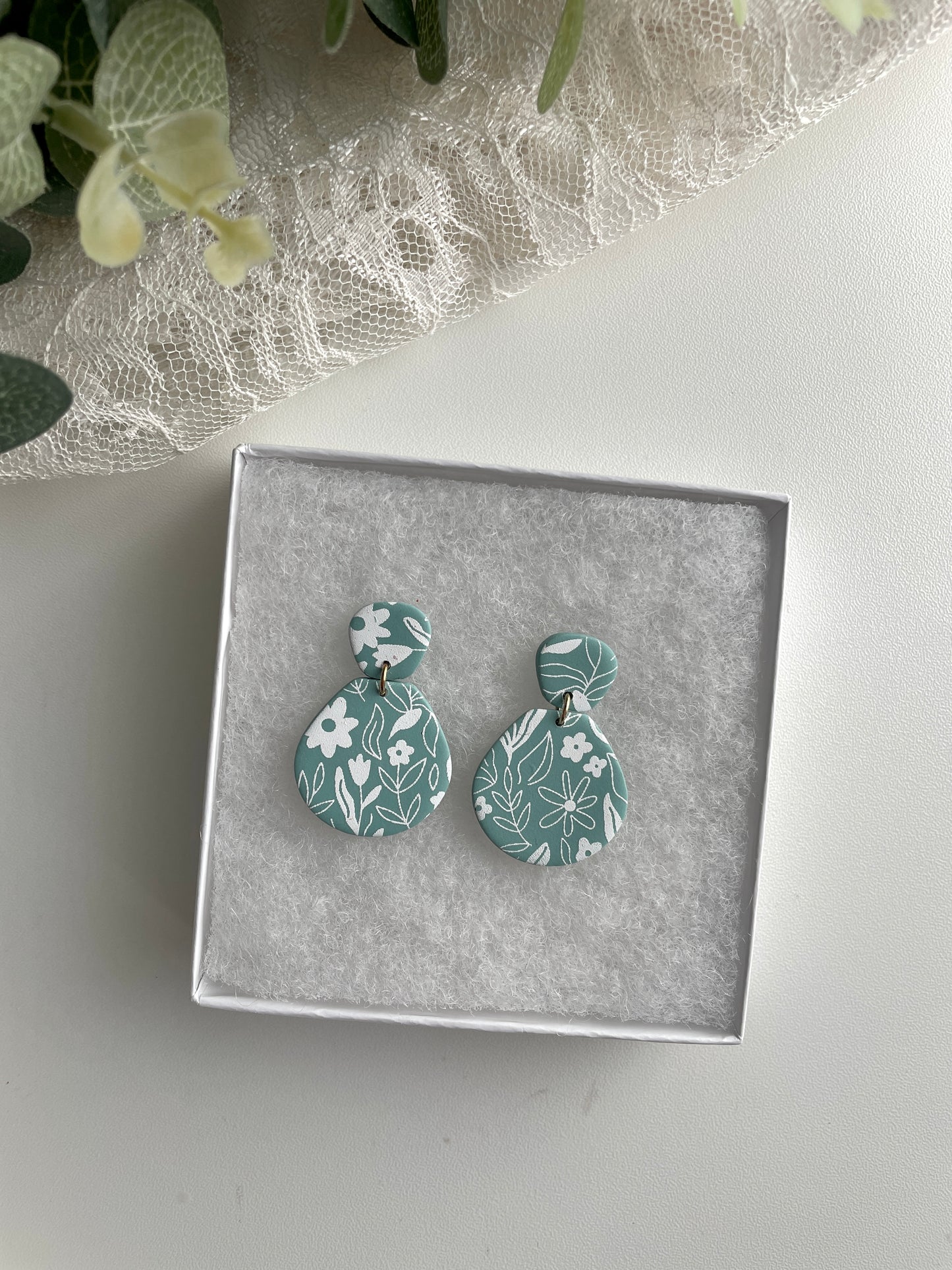 Fine Line Florals With Clay Top - Wholesale