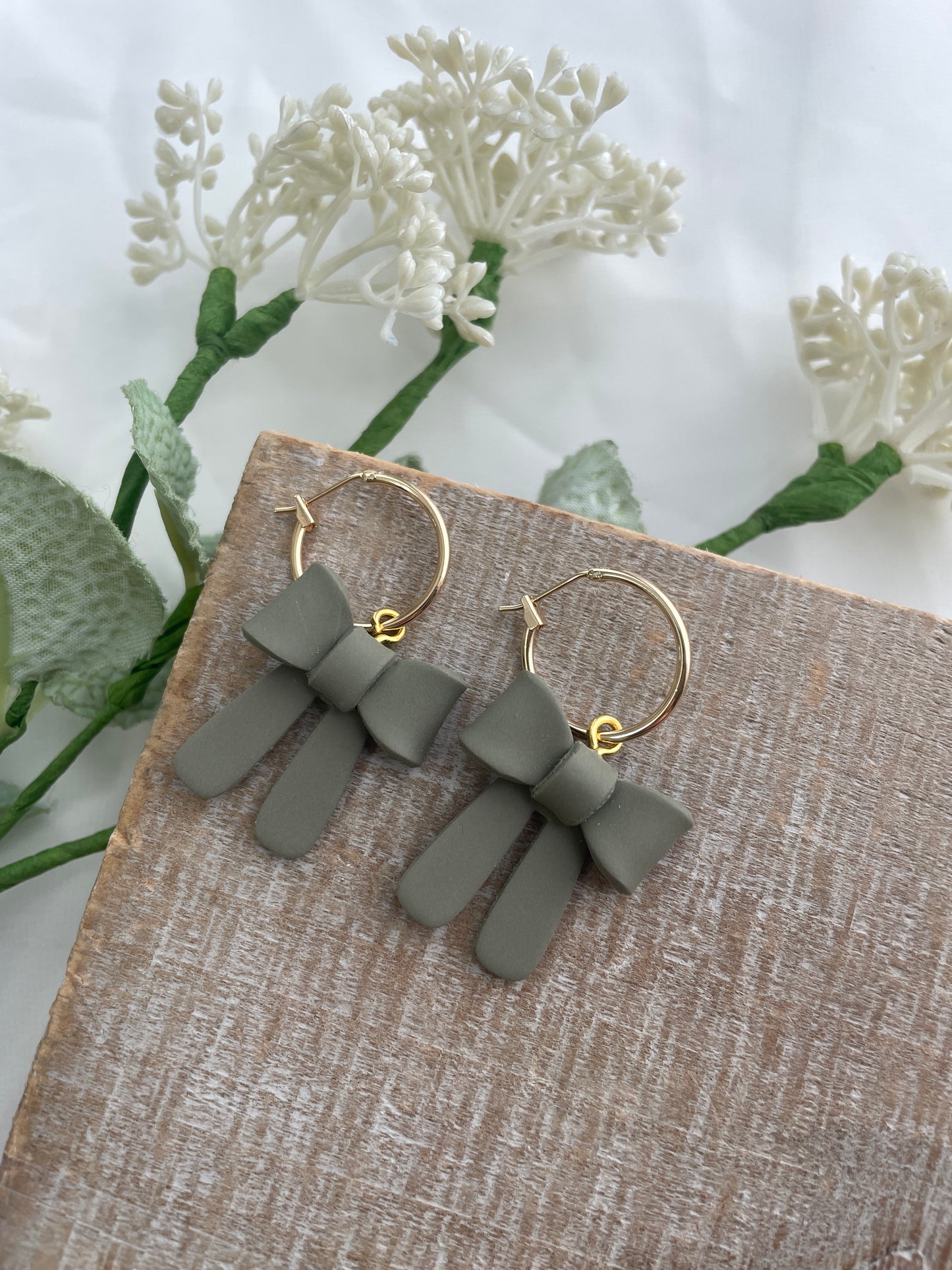 Bow Hoops