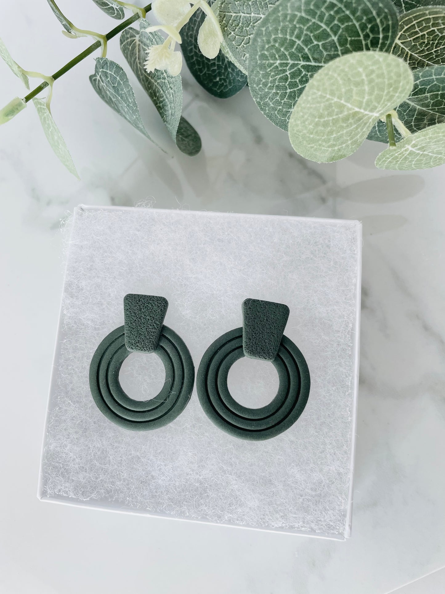 Extruded Circle Studs - Wholesale