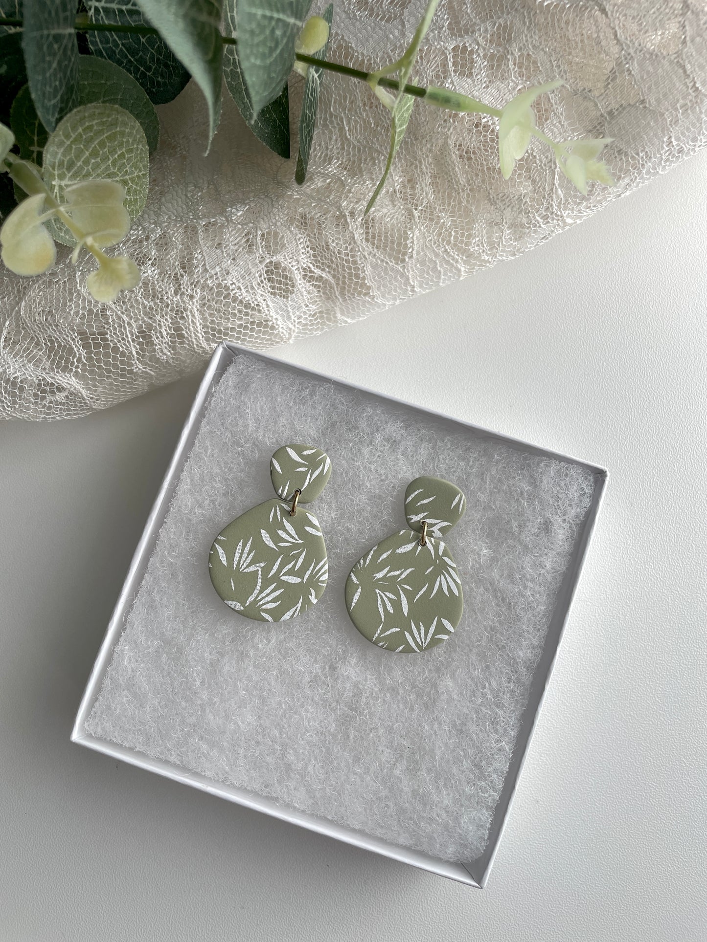 Fine Line Florals With Clay Top - Wholesale