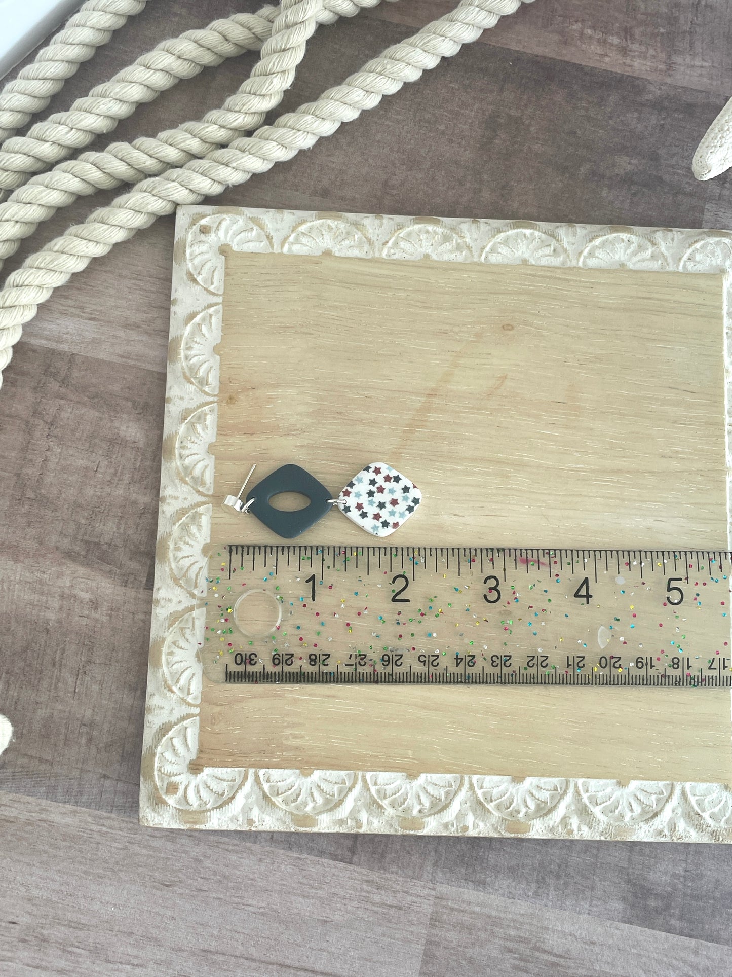 Scattered Star Diamonds