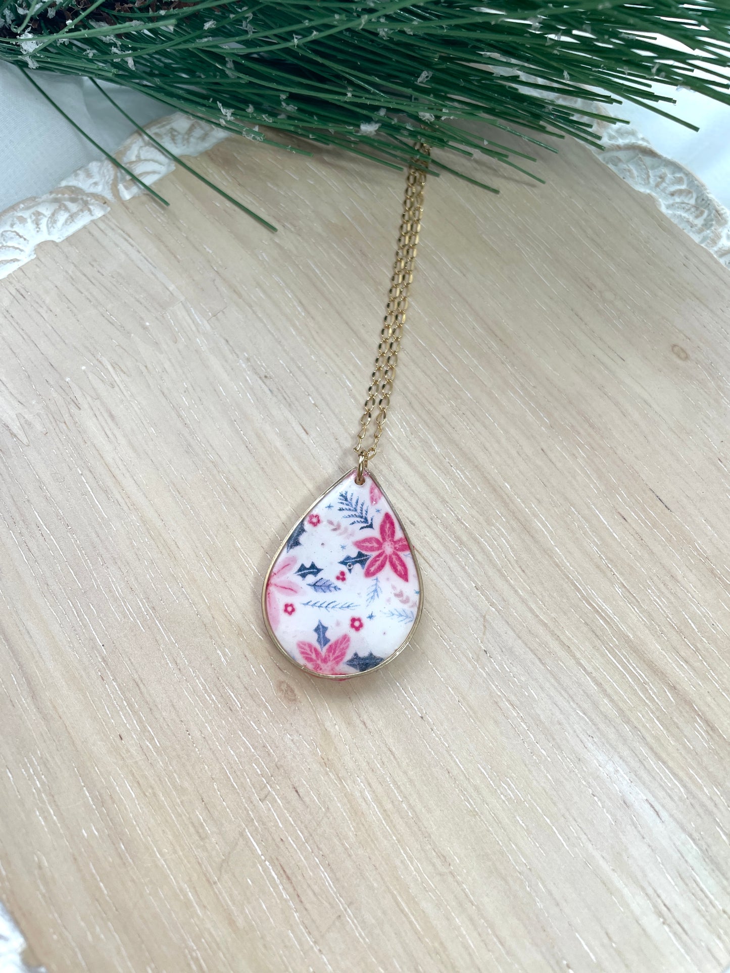 Poinsettia Necklace