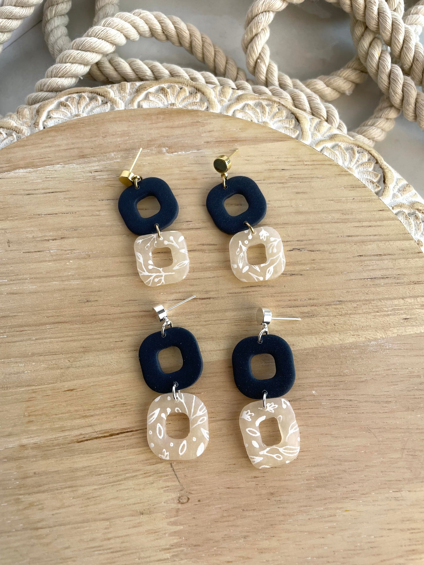 Diana Dangles