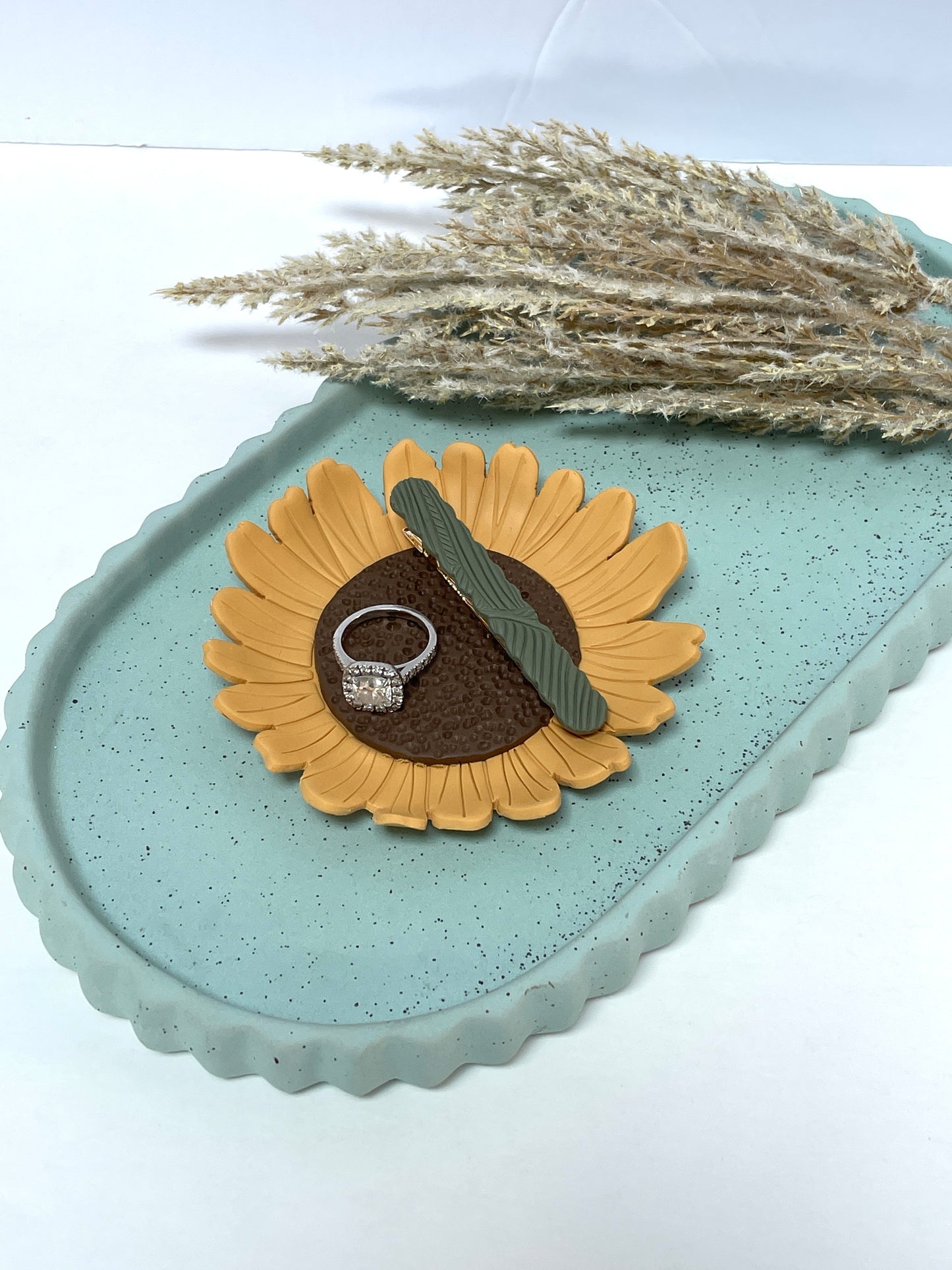 Flower Jewelry Dish - Wholesale