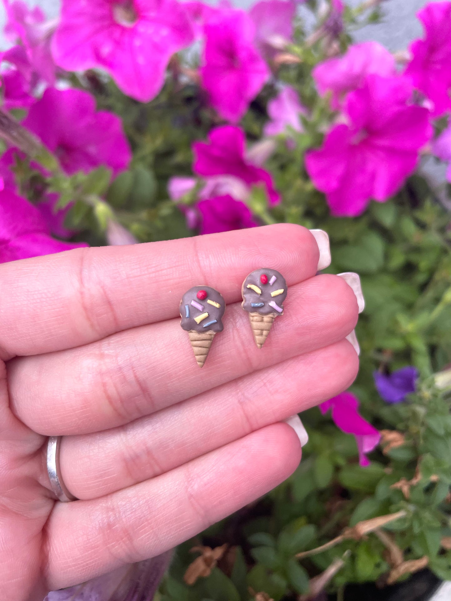 Ice Cream Studs