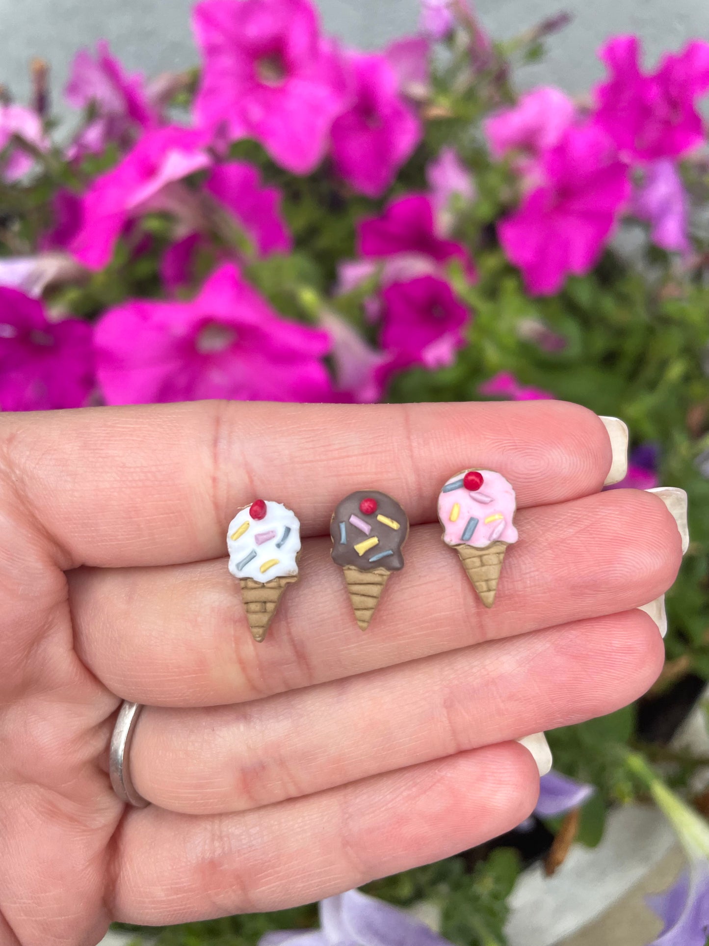 Ice Cream Studs