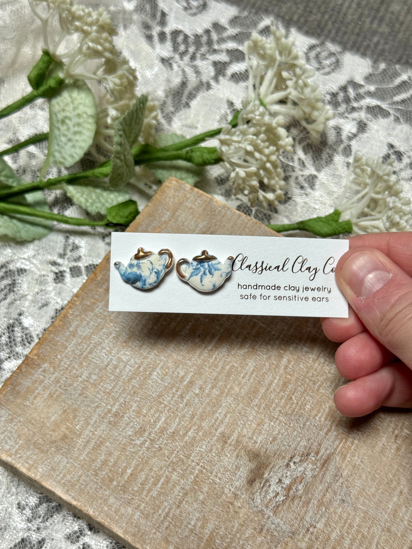 Blue and White Porcelain Teapot Studs