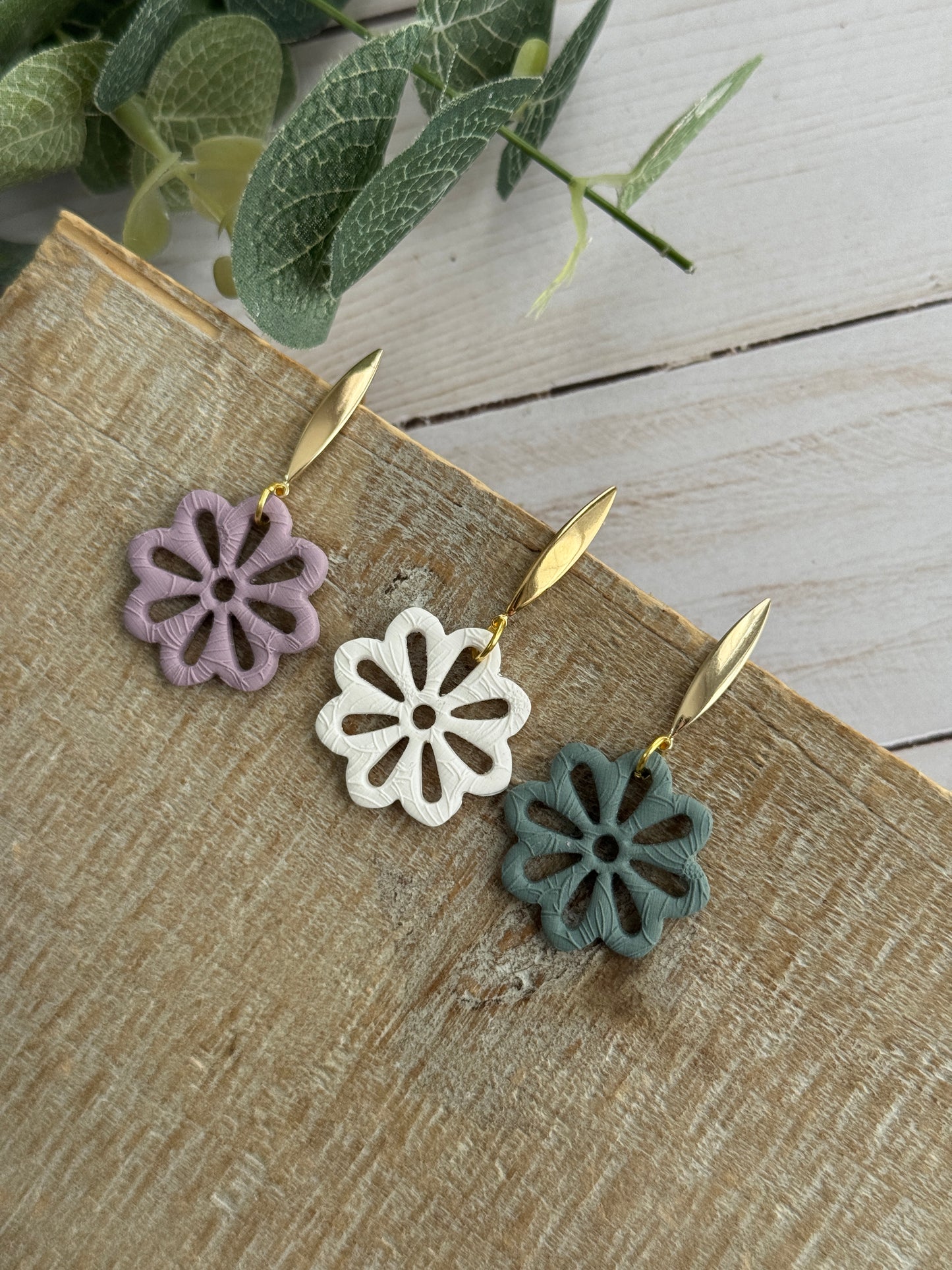 Cutout Daisy Dangles