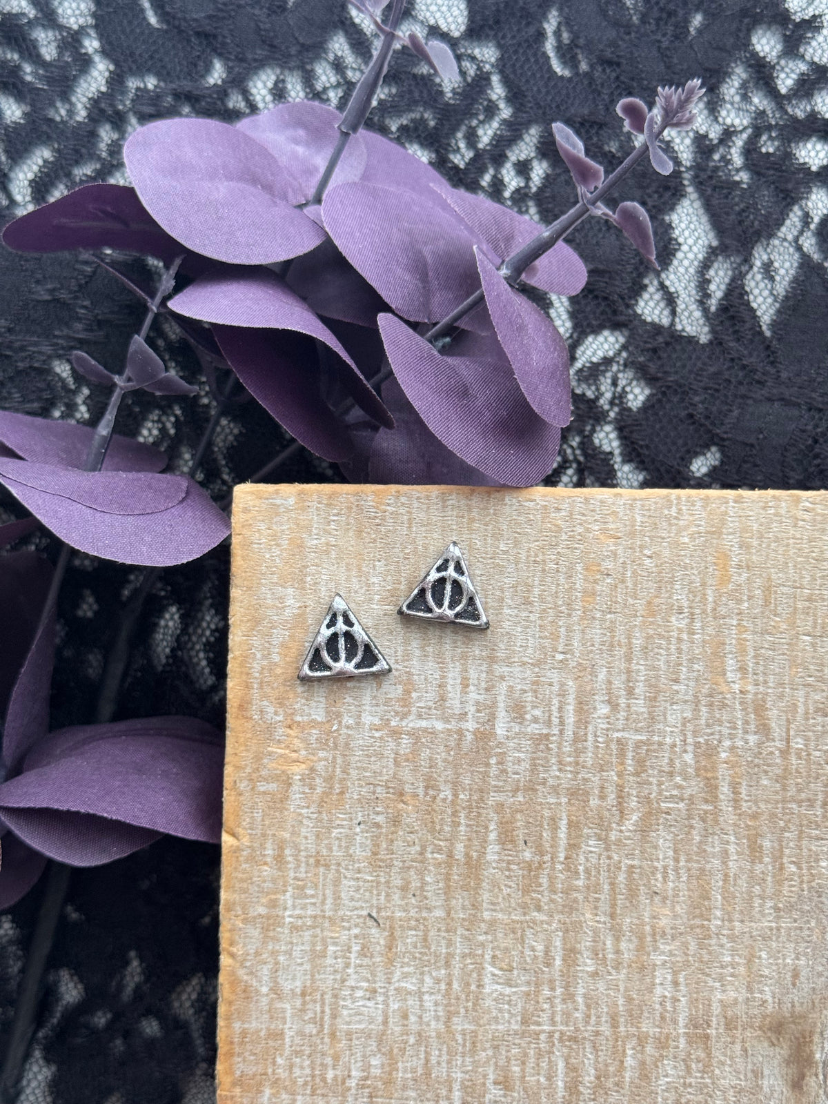Wizard Hallow Studs