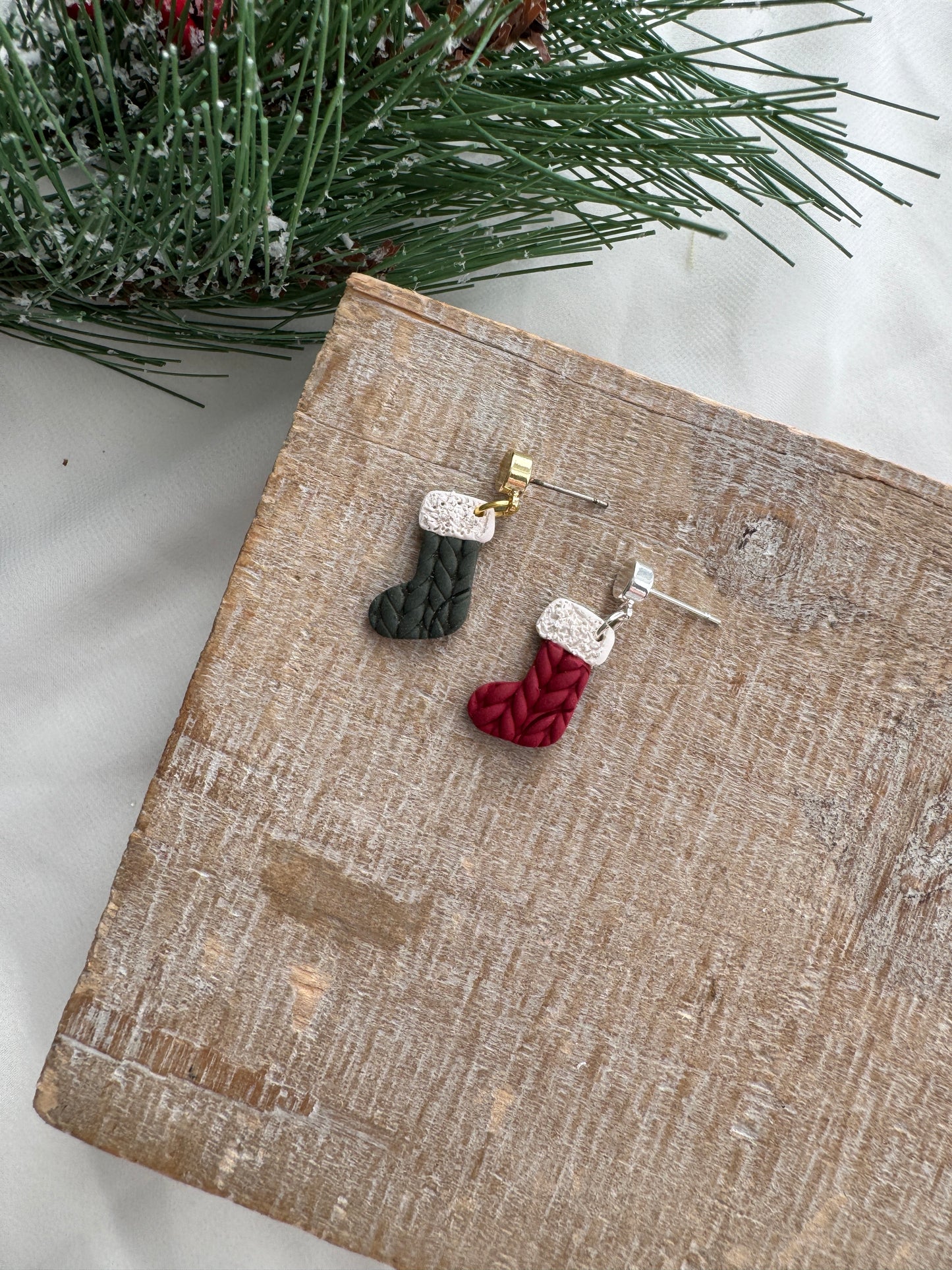 Dainty Stocking Dangles