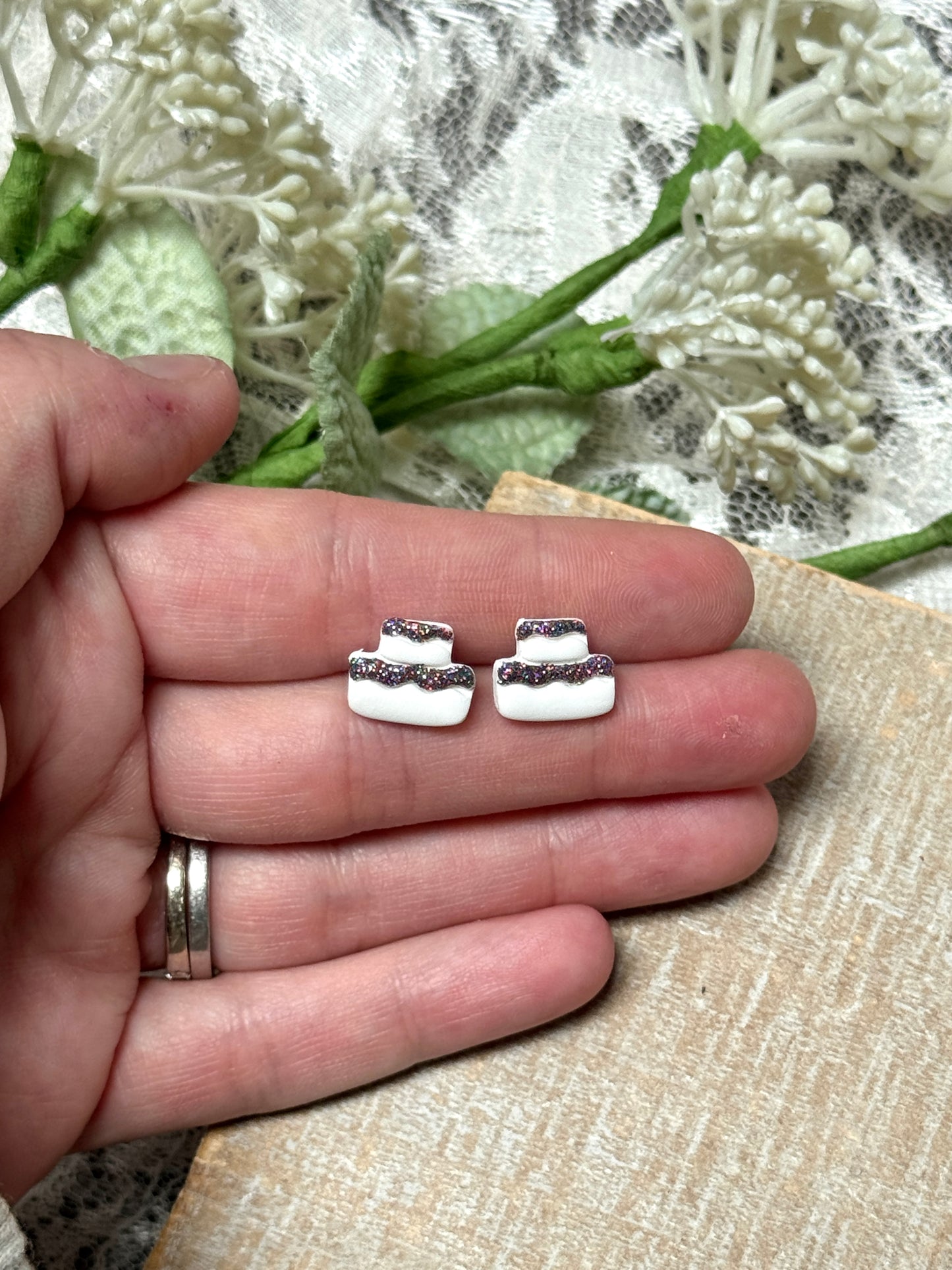 Cake Studs