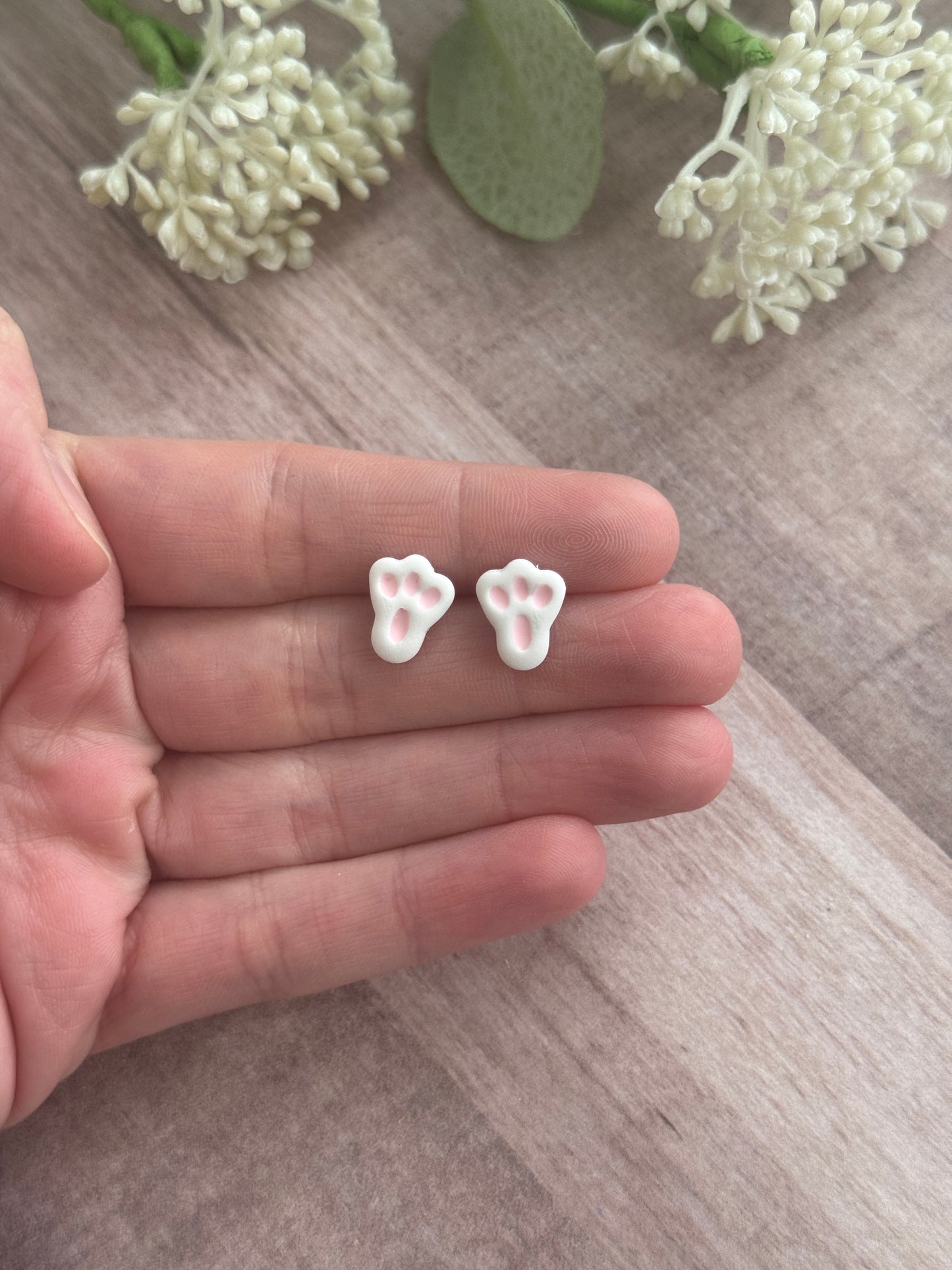 Bunny Feet Studs