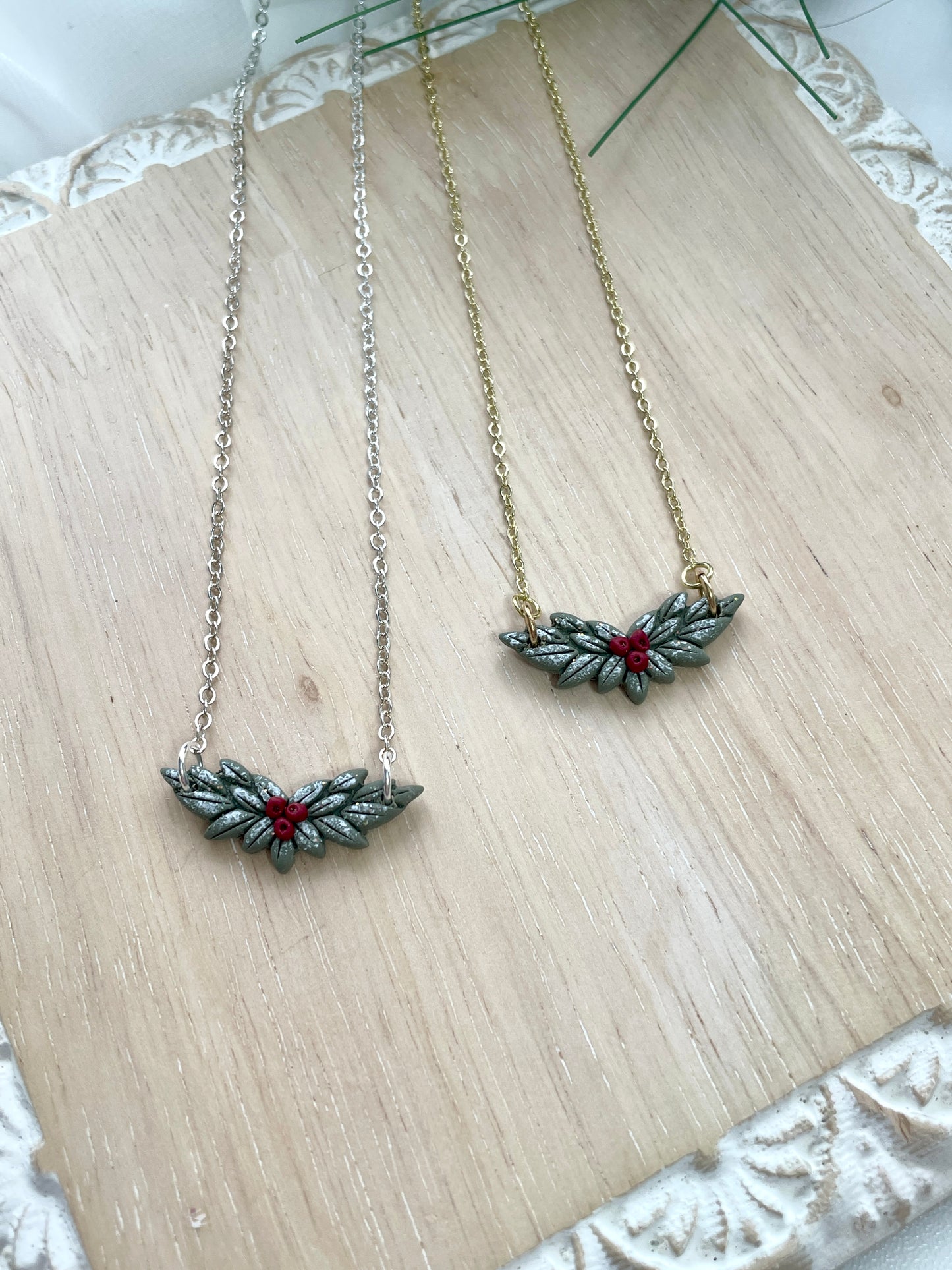 Holly Bough Necklace