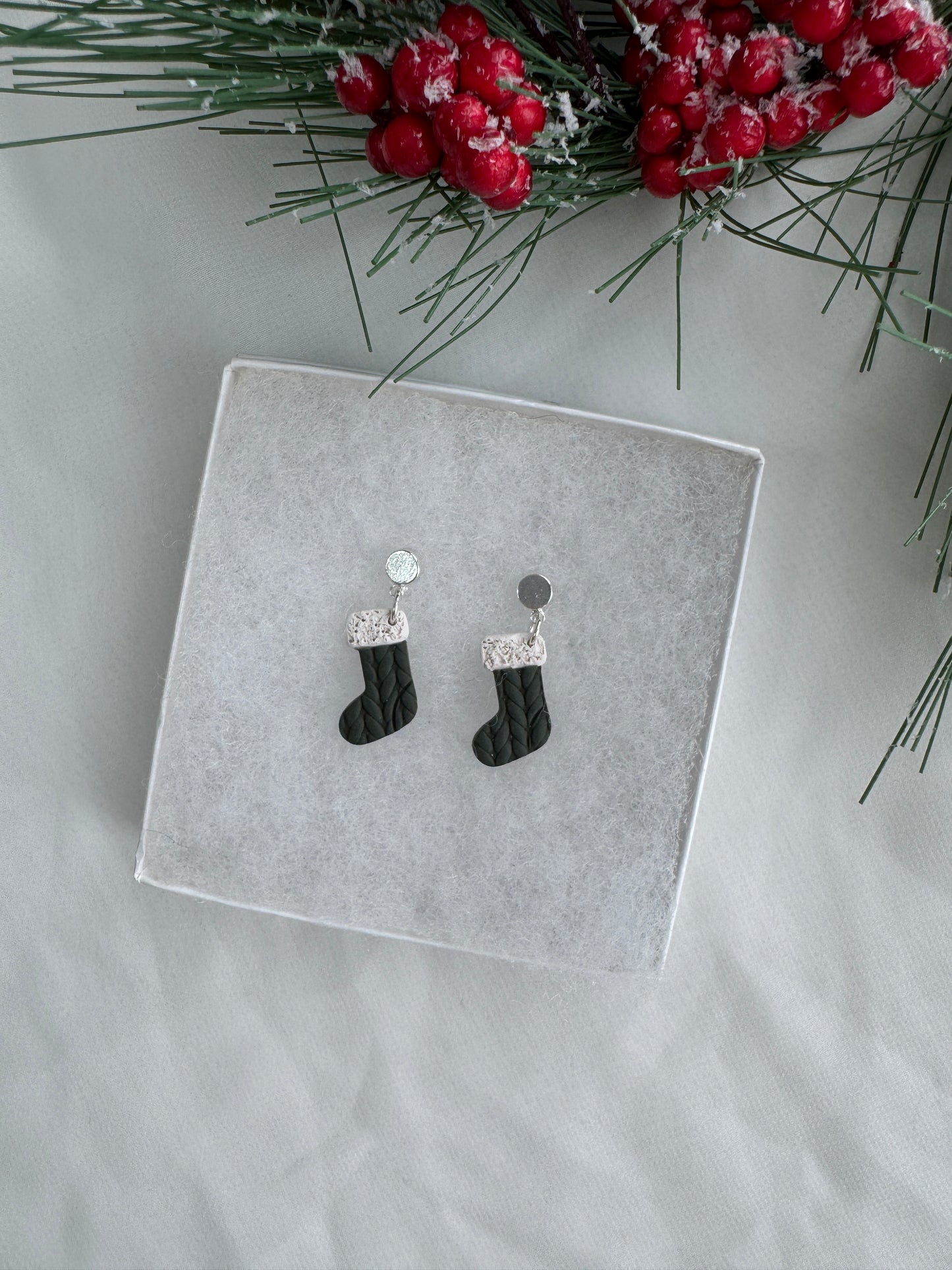 Dainty Stocking Dangles