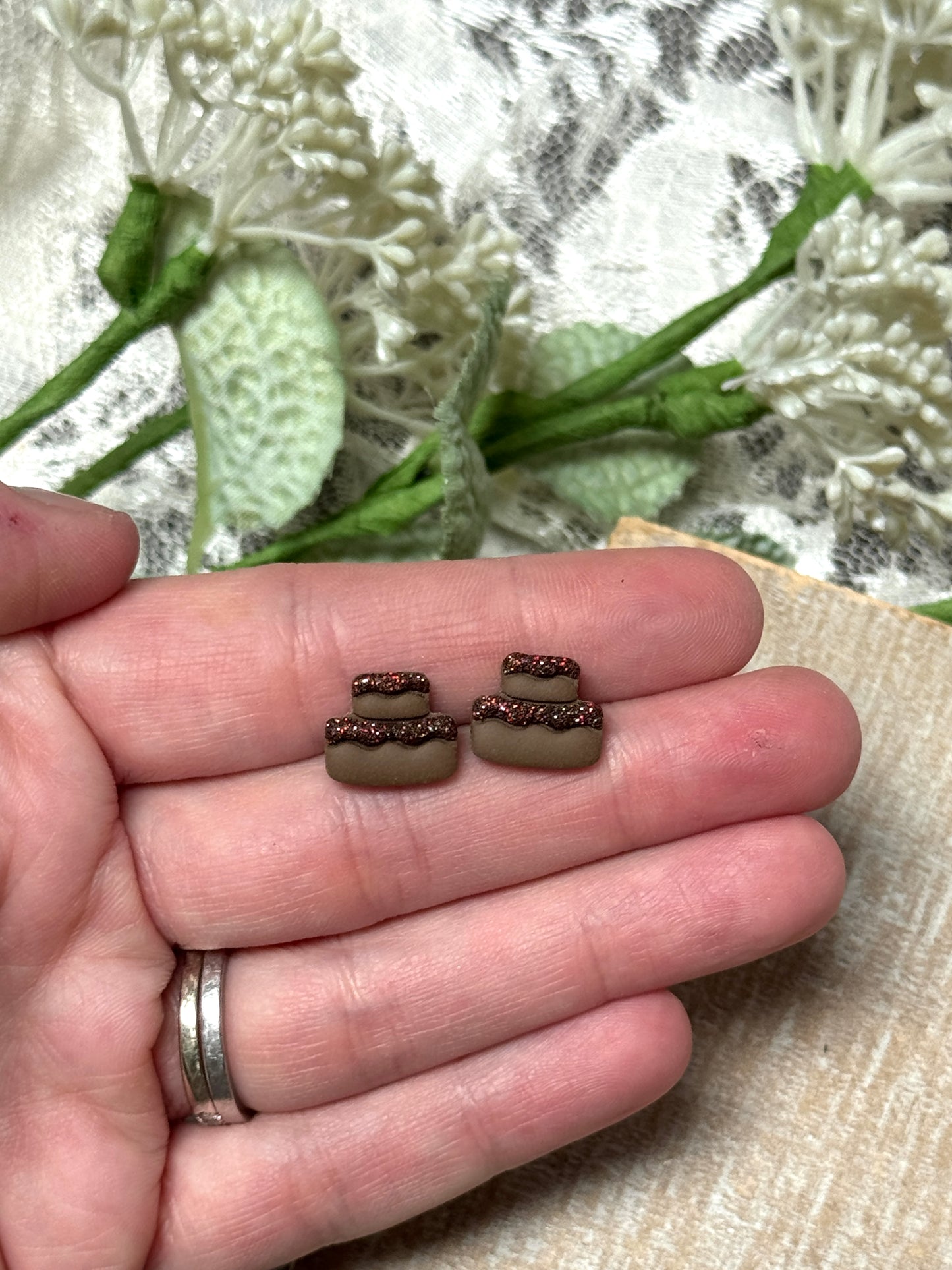 Cake Studs