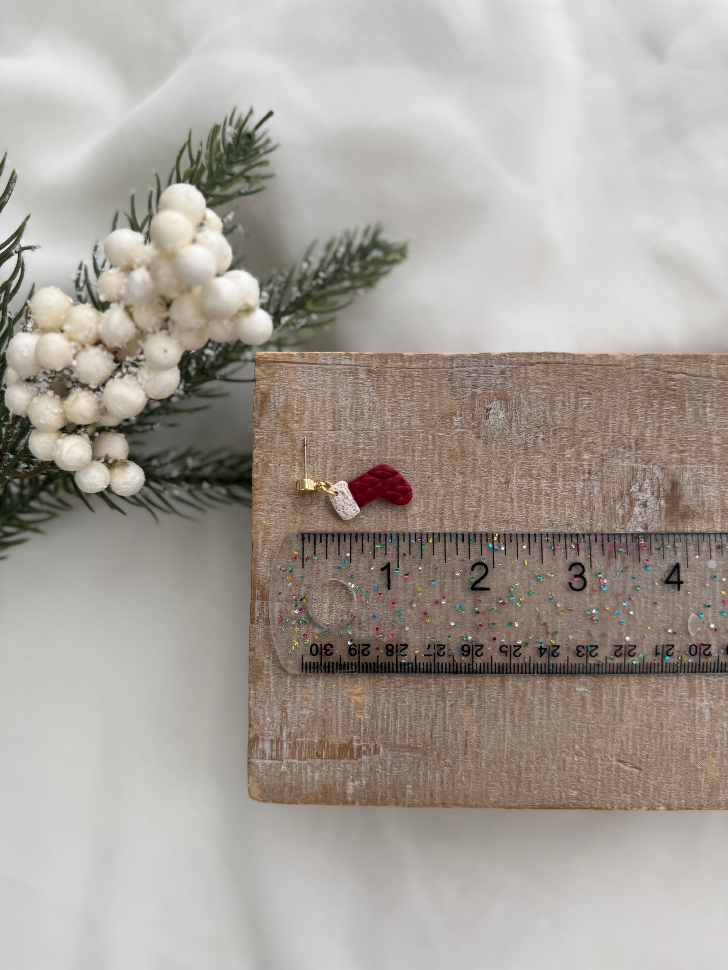 Dainty Stocking Dangles